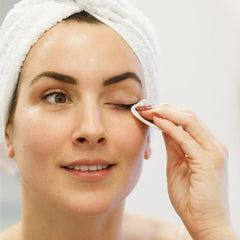Daily Use Cleansing Eyelid Wipes with Tea Tree